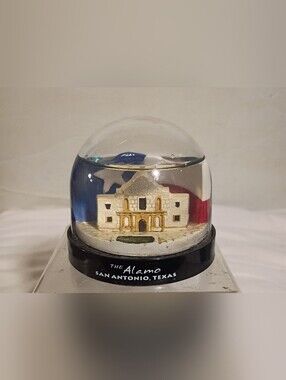San Antonio, Texas "The Alamo" Snow Globe 3 "